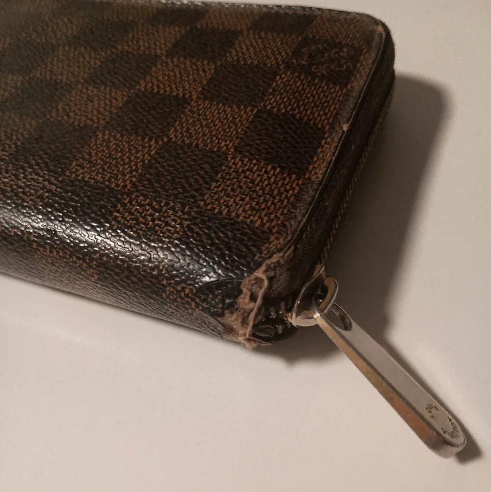 Authentic Louis Vuitton Damier Ebene Canvas Long Zippy Wallet / Organizer - Picture 3 of 14